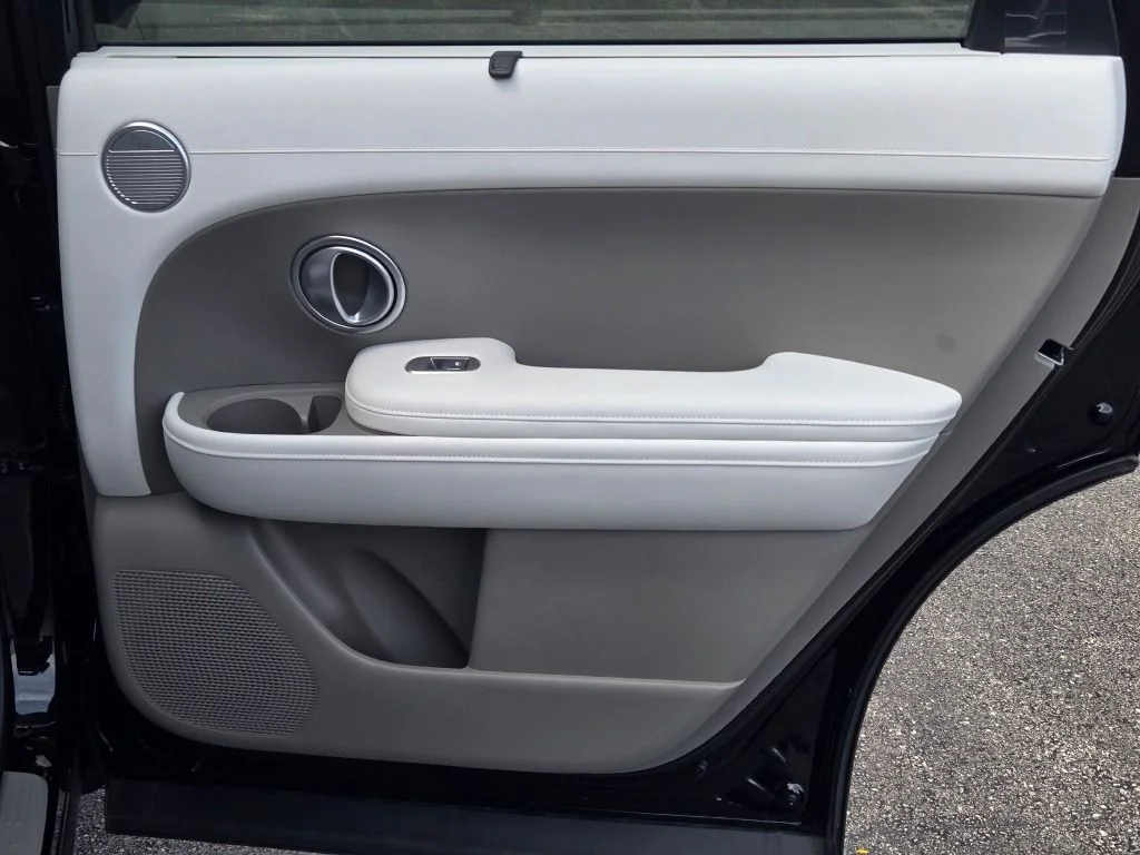 New 2026 Abyss Black Hyundai SEL Premium image 8