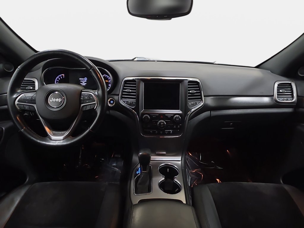 Used 2018 Bright White Clearcoat Jeep Altitude image 10