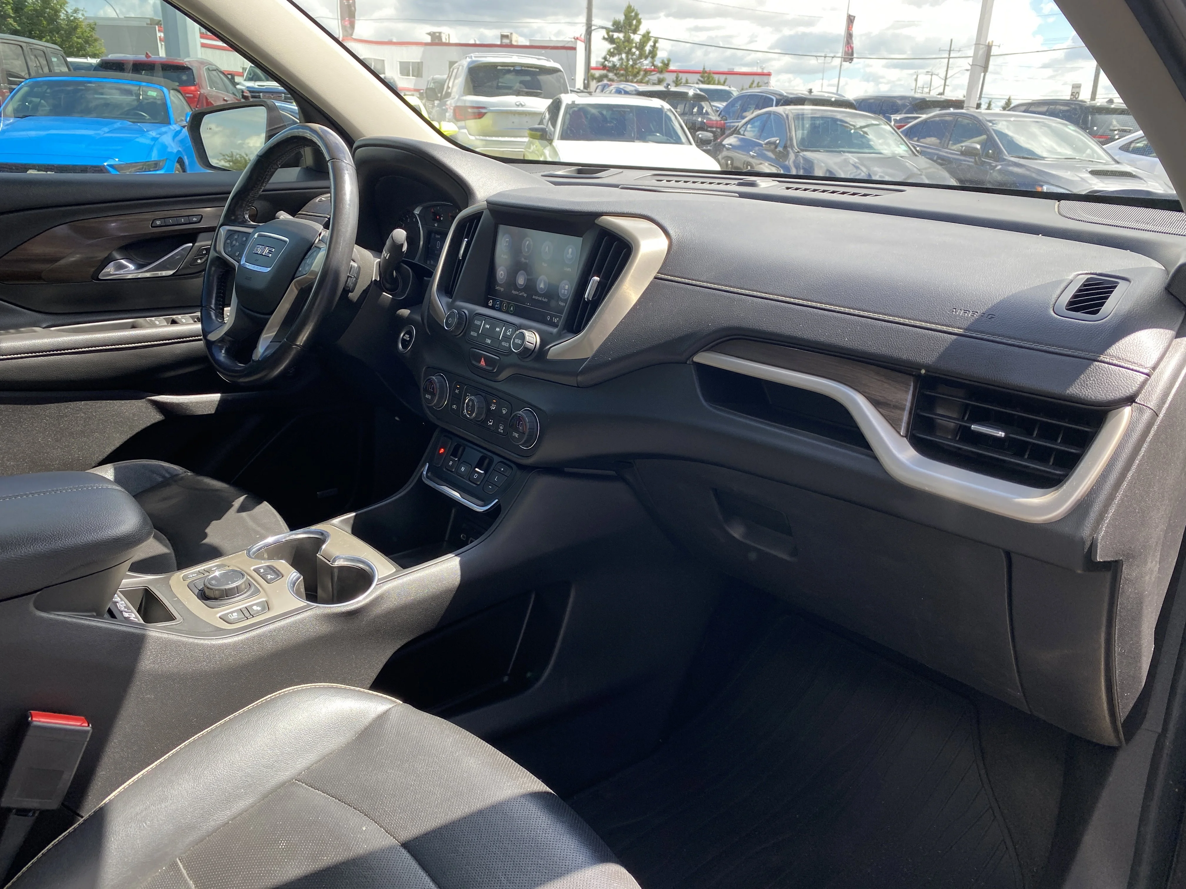 Used 2018 Black GMC Denali AWD image 22