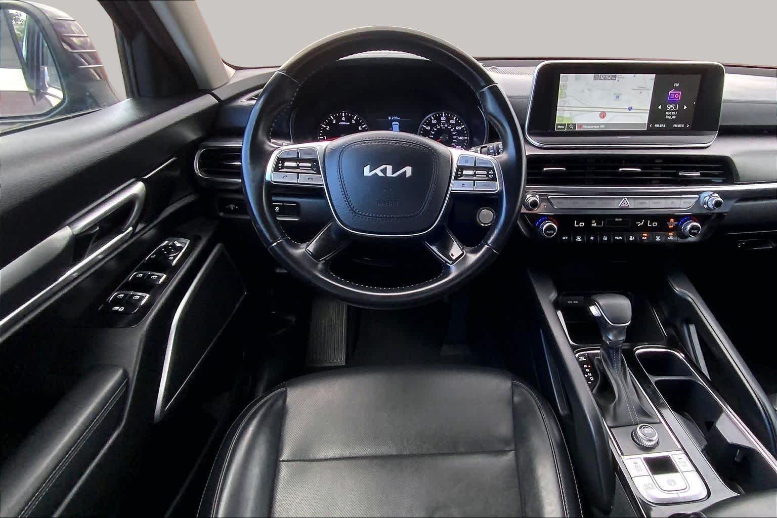 2022 Kia Telluride LX - Photo 6