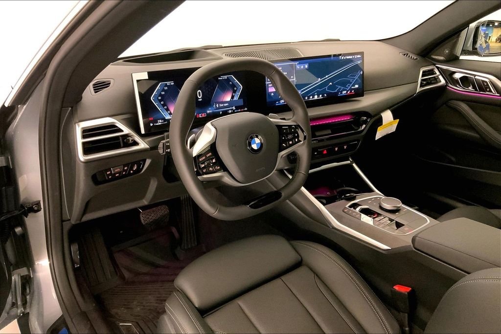 Used 2026 Skyscraper Grey Metallic BMW  image 4