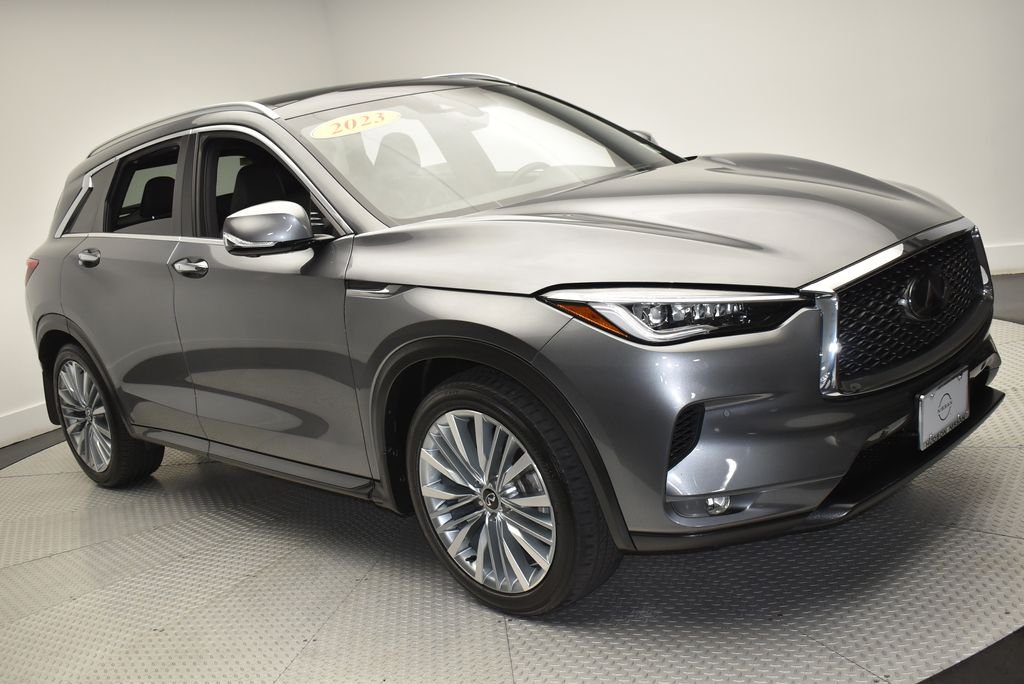 Used 2023 Gray INFINITI Autograph image 3