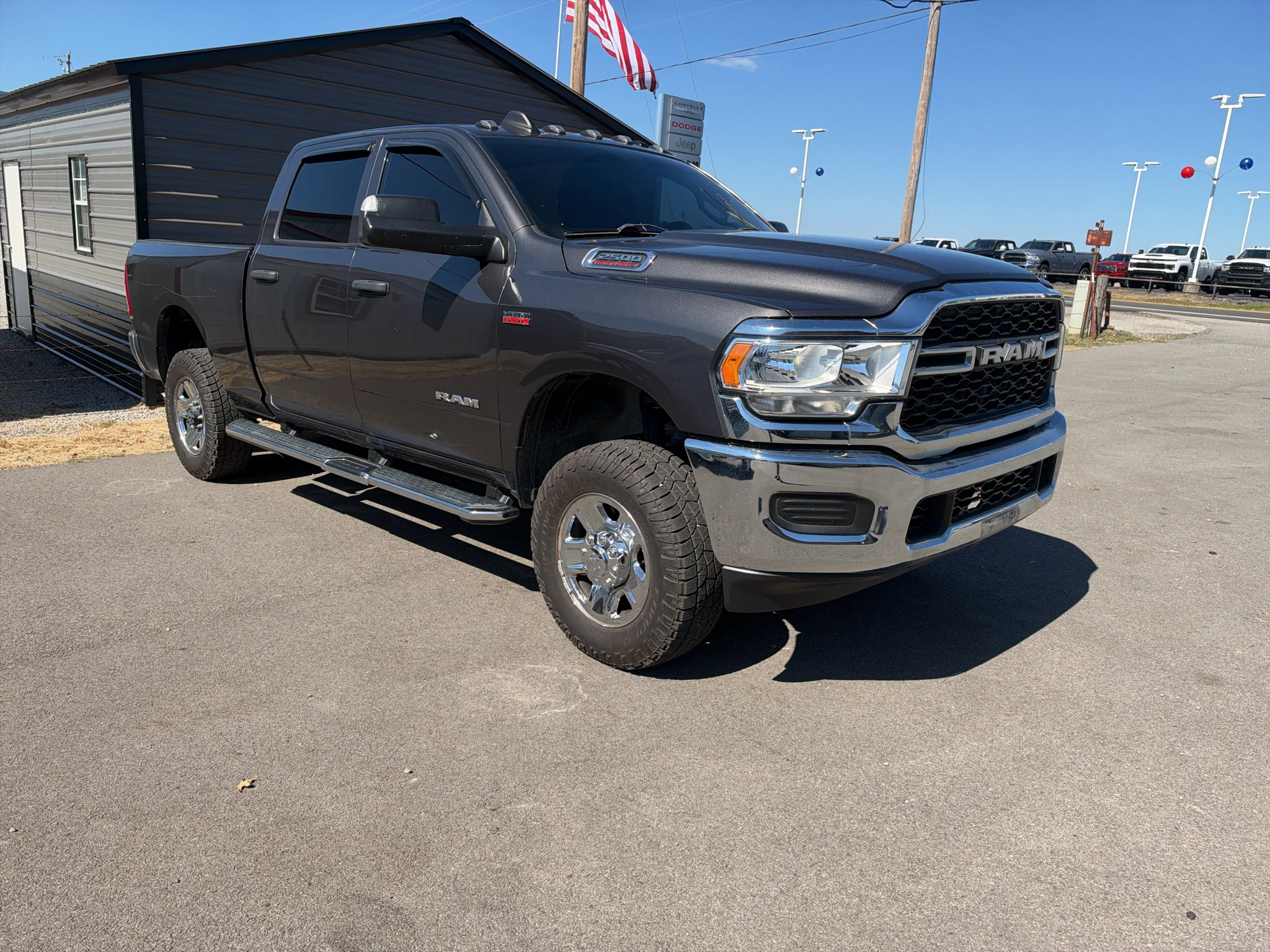 Used 2019 Granite Crystal Metallic Clearcoat Ram Tradesman image 2