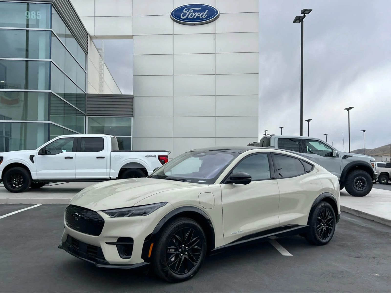 2026 Ford Mustang-Mach-e Premium's photo