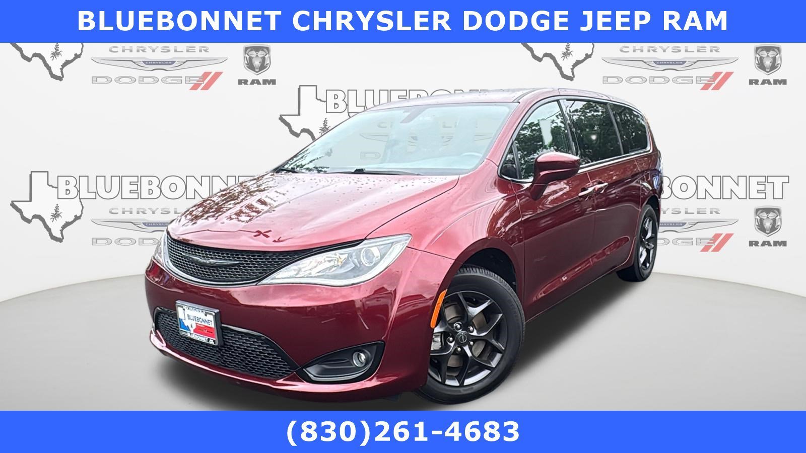 2020 Chrysler Pacifica Touring's photo
