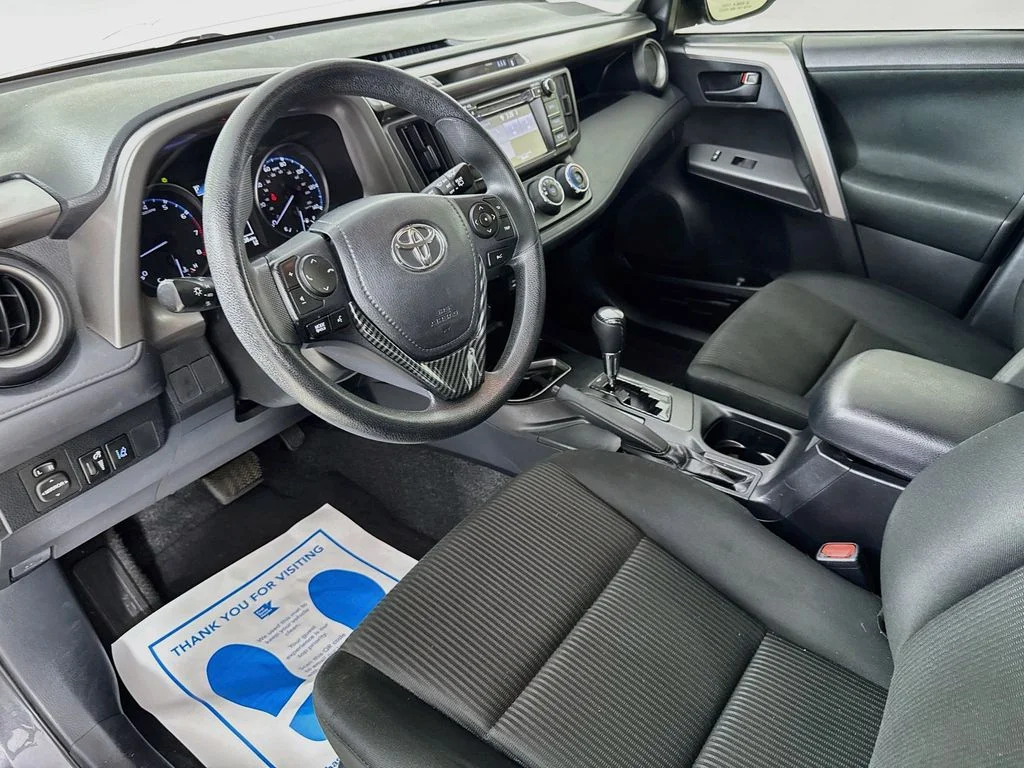 Used 2018 Magnetic Gray Metallic Toyota LE image 10