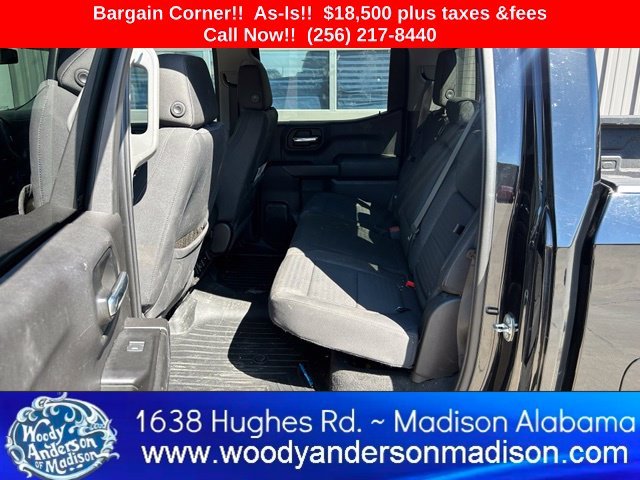 Used 2019 Black Chevrolet LT image 17