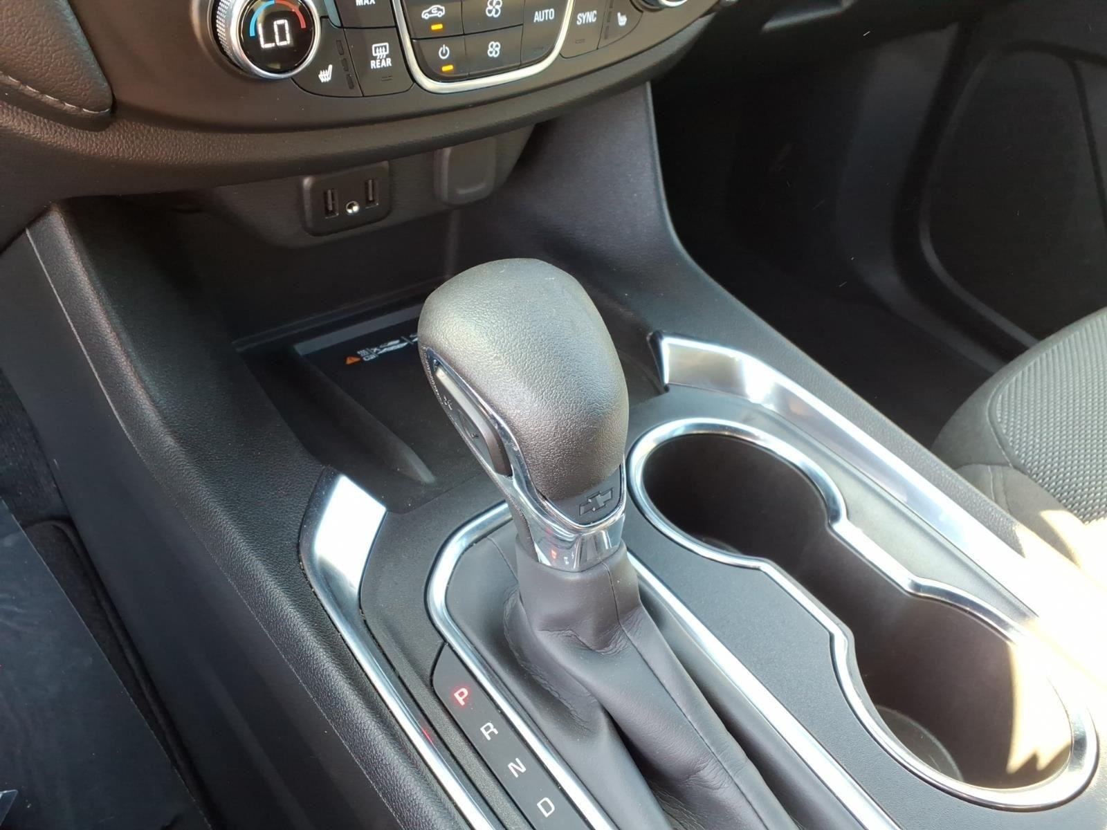 Used 2023 Silver Sage Metallic Chevrolet LT Cloth image 7