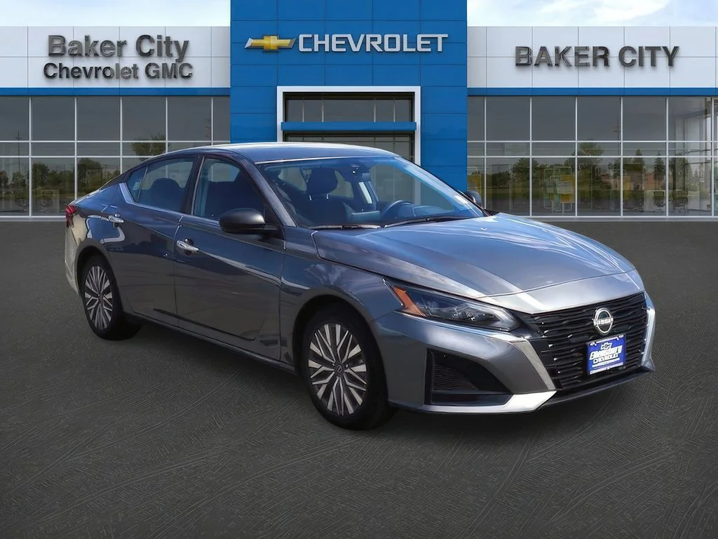 2025 Nissan Altima