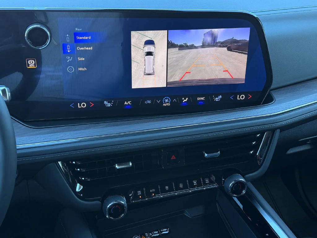 2027 Chevrolet Tahoe Z71 - Photo 19