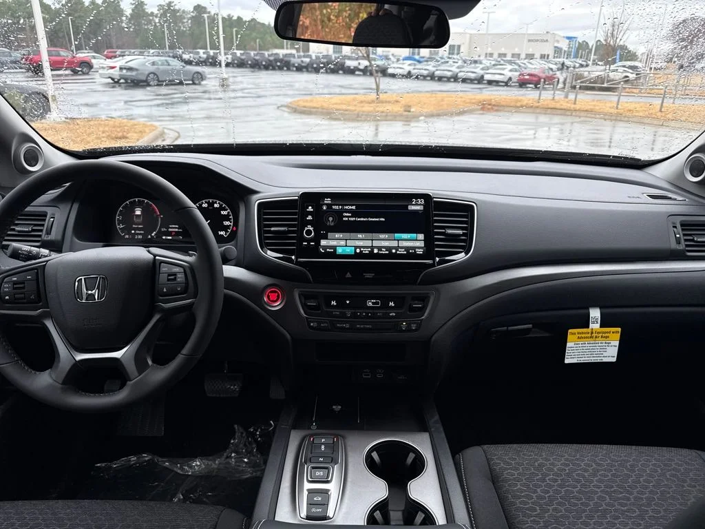 2026 Honda Ridgeline Sport - Photo 17