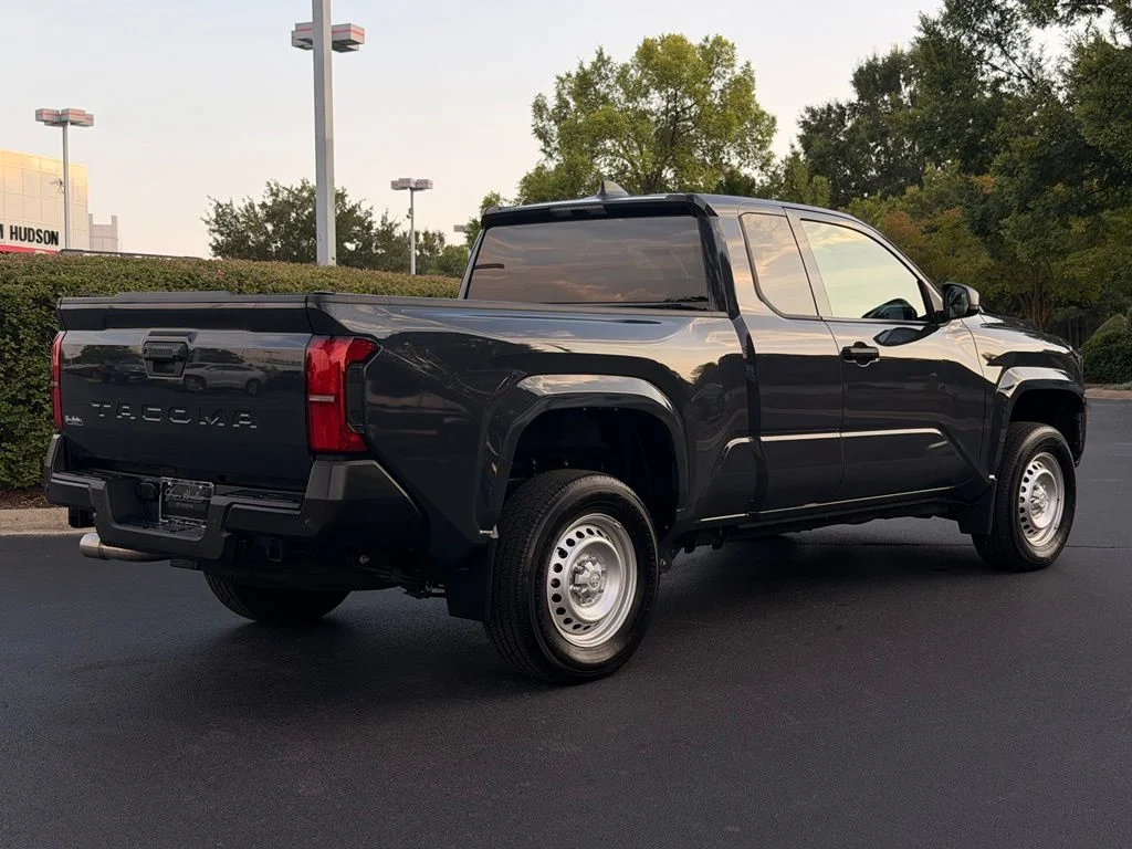 Used 2024  Toyota SR image 12
