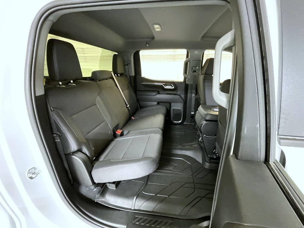 2026 Chevrolet Silverado 1500 RST - Photo 18