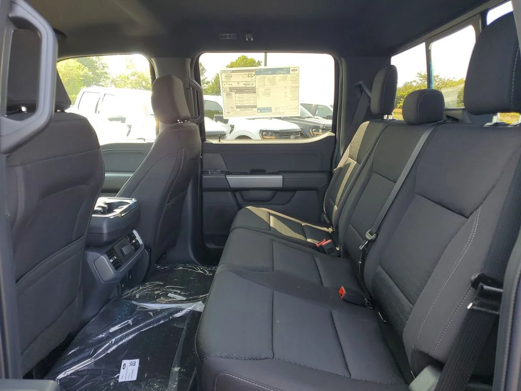 2025 Ford F-150 XLT - Photo 24
