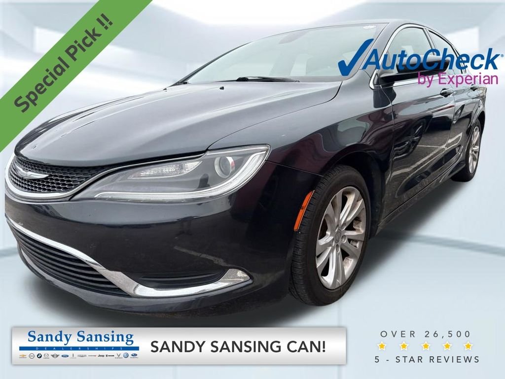 2017 Chrysler 200 Limited Platinum's photo