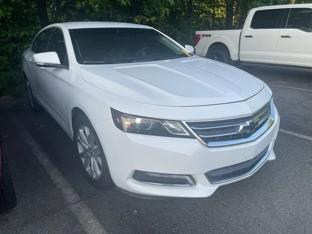 Used 2019 White Chevrolet LT image 3