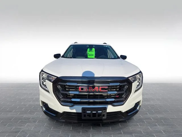 Used 2023 SUMMIT WHITE GMC AT4 image 2