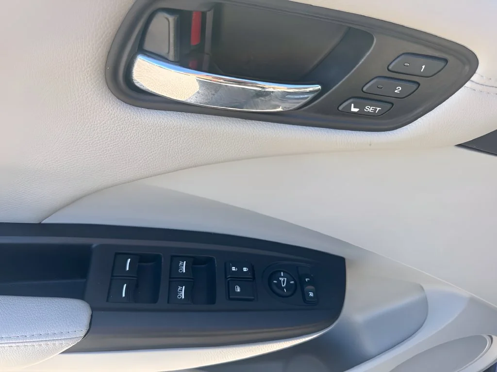Used 2018 Silver Acura Advance Package image 26