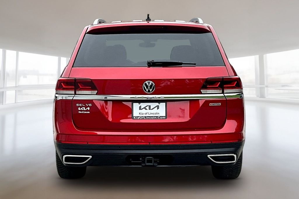 Used 2021 Red Metallic Volkswagen SEL image 5