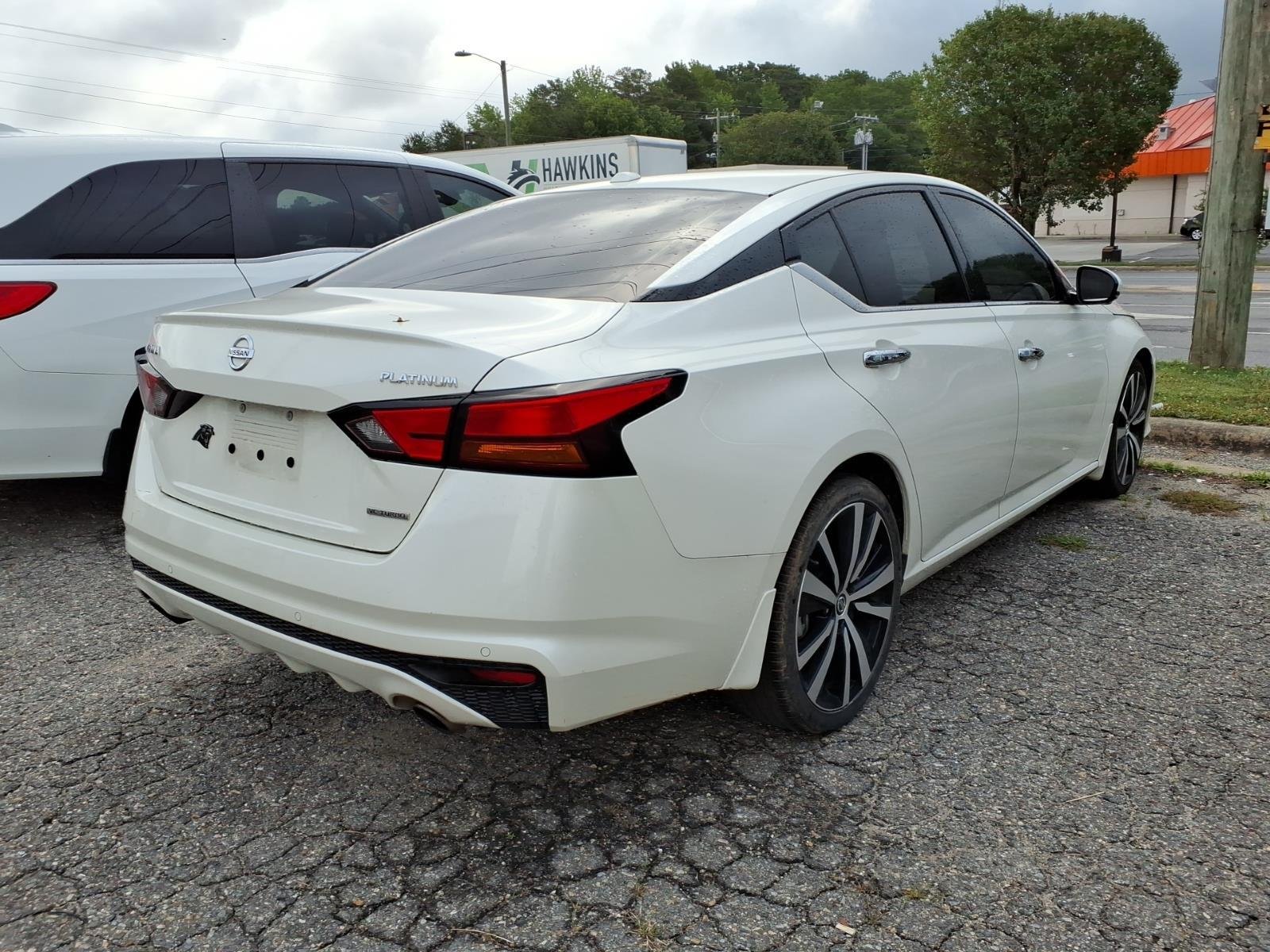Used 2020 Pearl White Tricoat Nissan 2.0 Platinum image 6