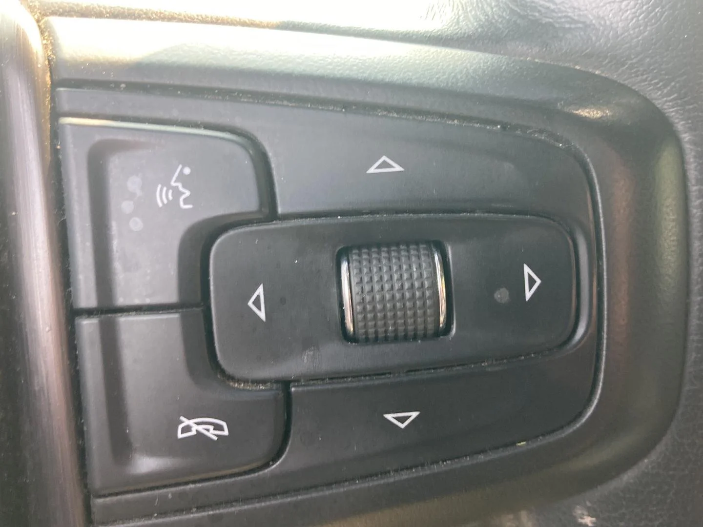 Used 2019 Onyx Black GMC AT4 image 15