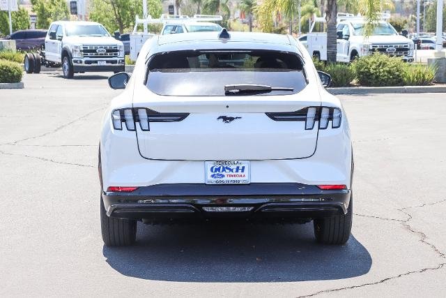 New 2026 Star White Metallic Tri-coat Ford Premium image 35