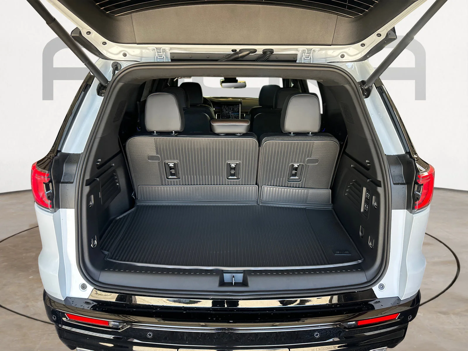 New 2026 Glacier White Tricoat GMC FWD Denali Ultimate image 12