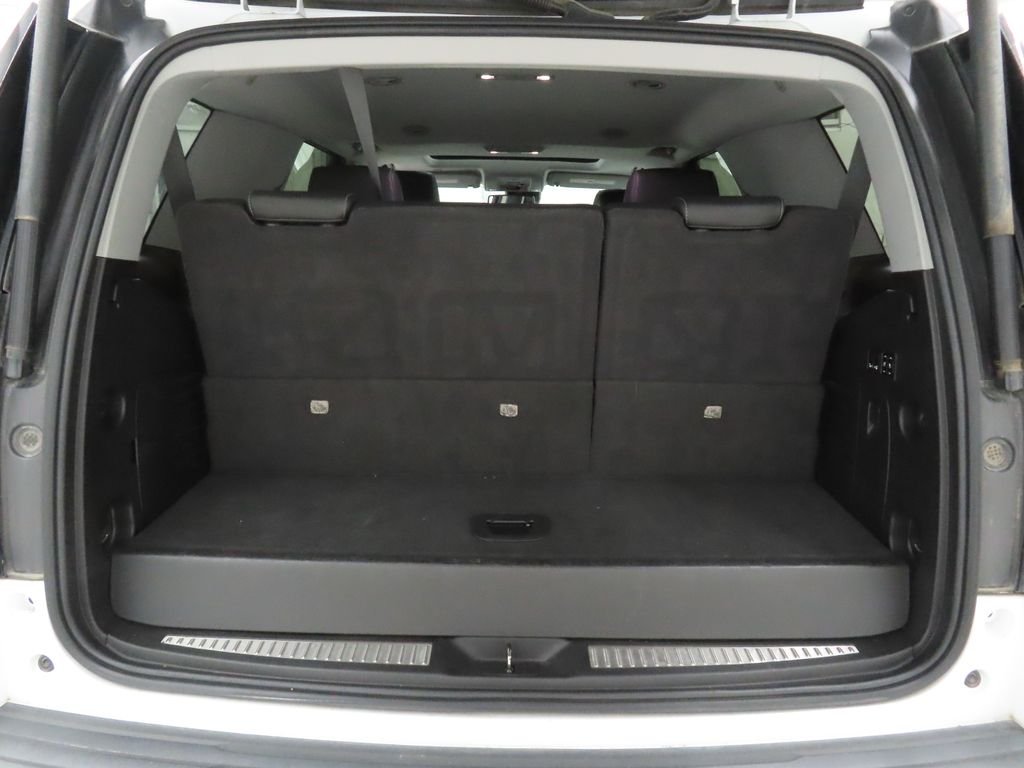 Used 2020 White GMC SLT image 22