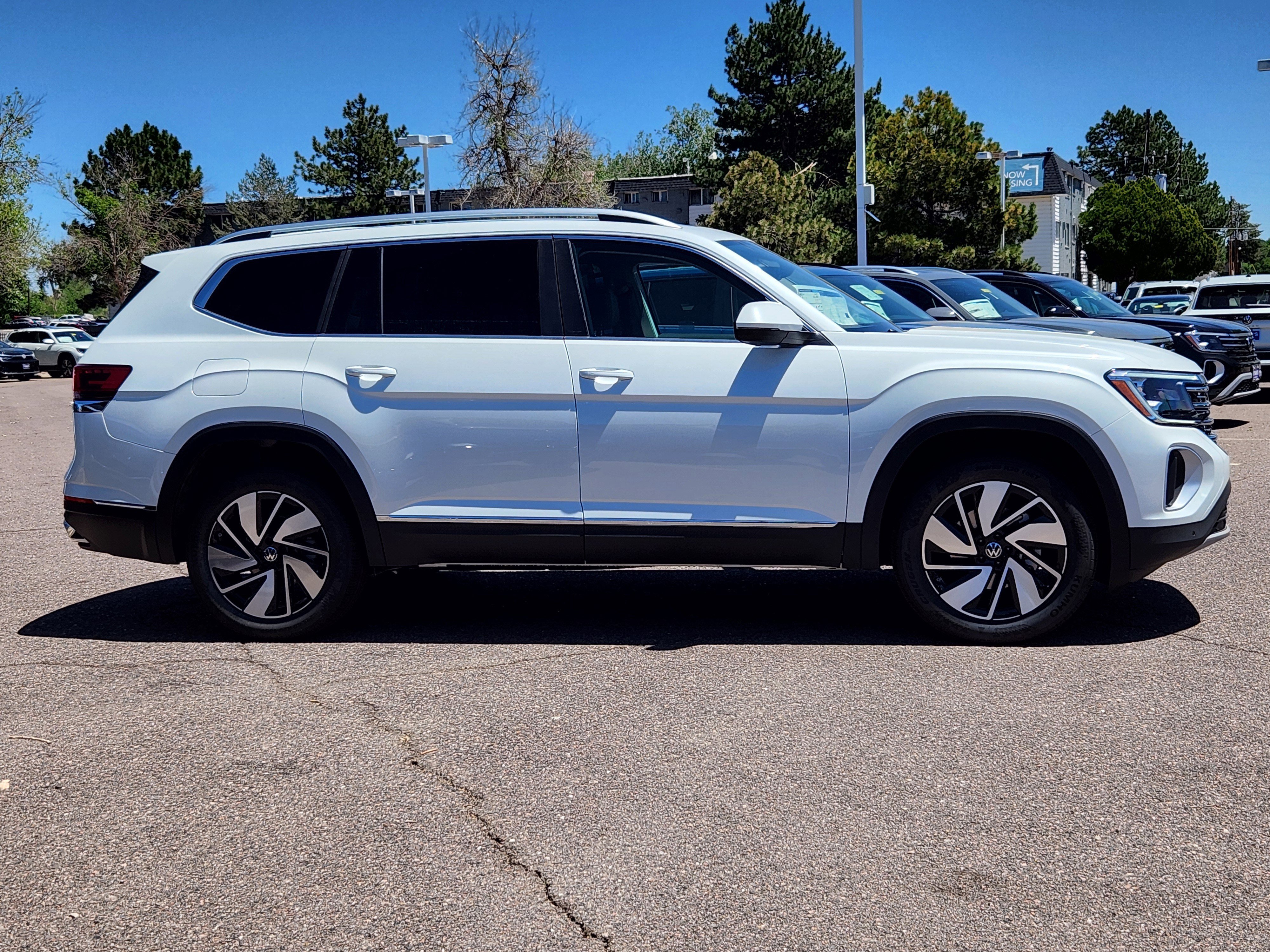 New 2026 White Volkswagen 2.0T SEL image 4