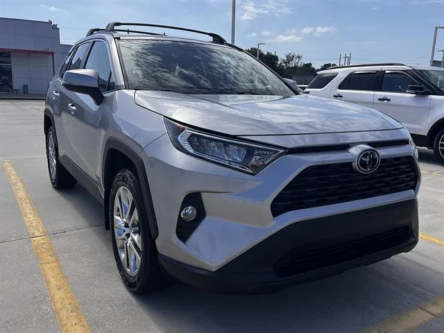 2020 Toyota RAV4 XLE Premium