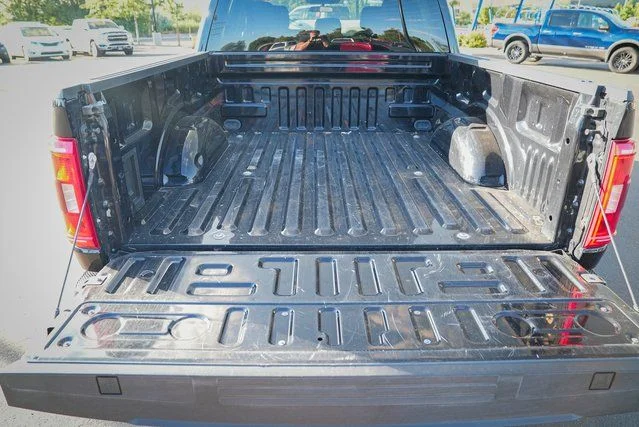 Used 2021  Ford XLT image 9