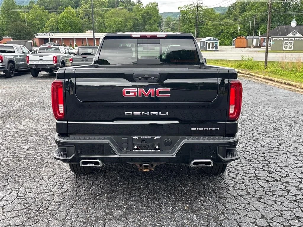 Used 2022 Black GMC Denali image 6