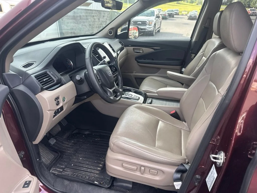 Used 2021 Deep Scarlet Pearl Honda Elite image 9