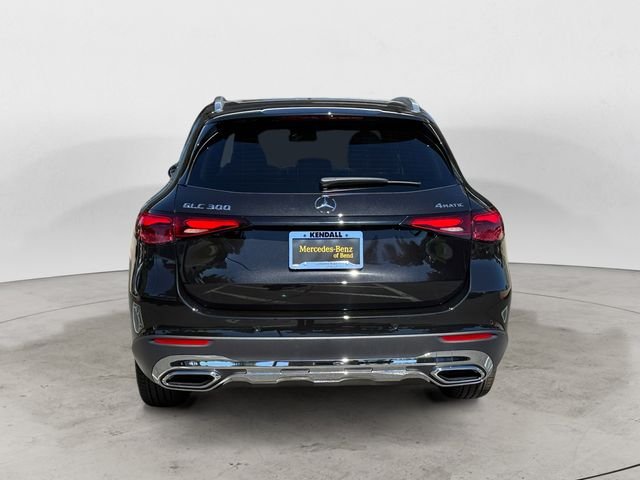 New 2026 Obsidian Black Metallic Mercedes-Benz GLC 300 image 4