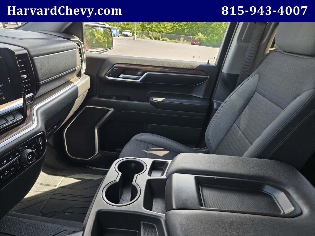 2022 Chevrolet Silverado 1500 LT - Photo 13