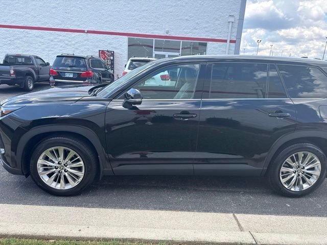 Used 2025 Black Toyota Platinum image 4