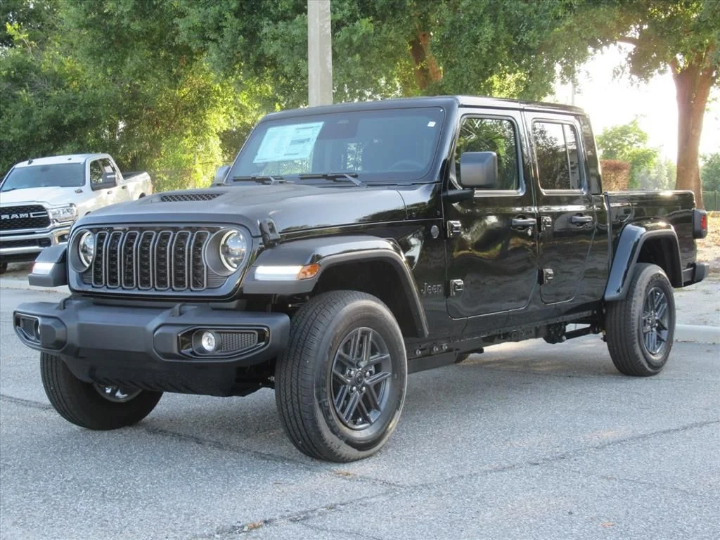 New 2026 Black Clear-Coat Exterior Paint Jeep Sport S image 3