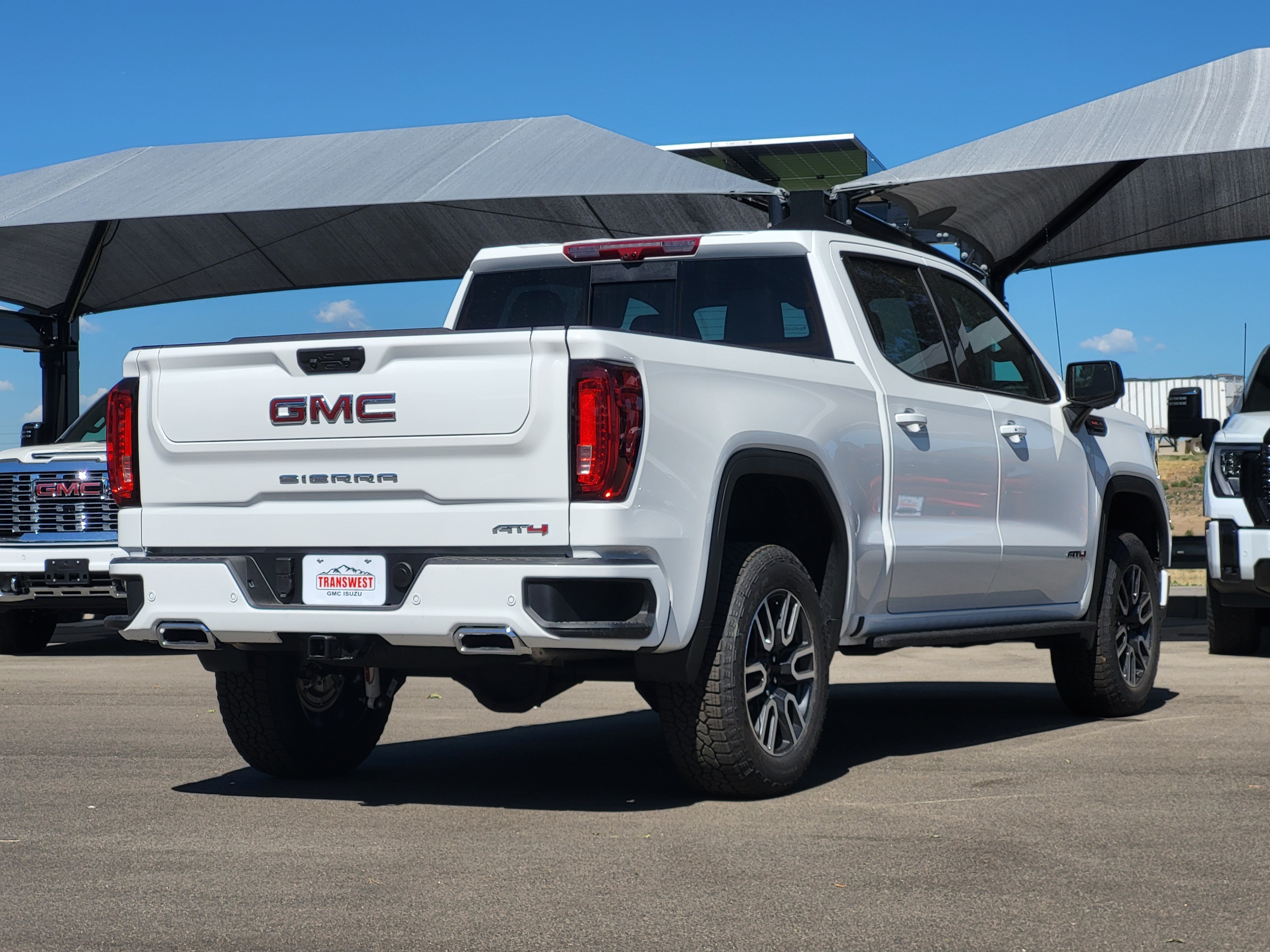 2026 GMC Sierra 1500 AT4 - Photo 7
