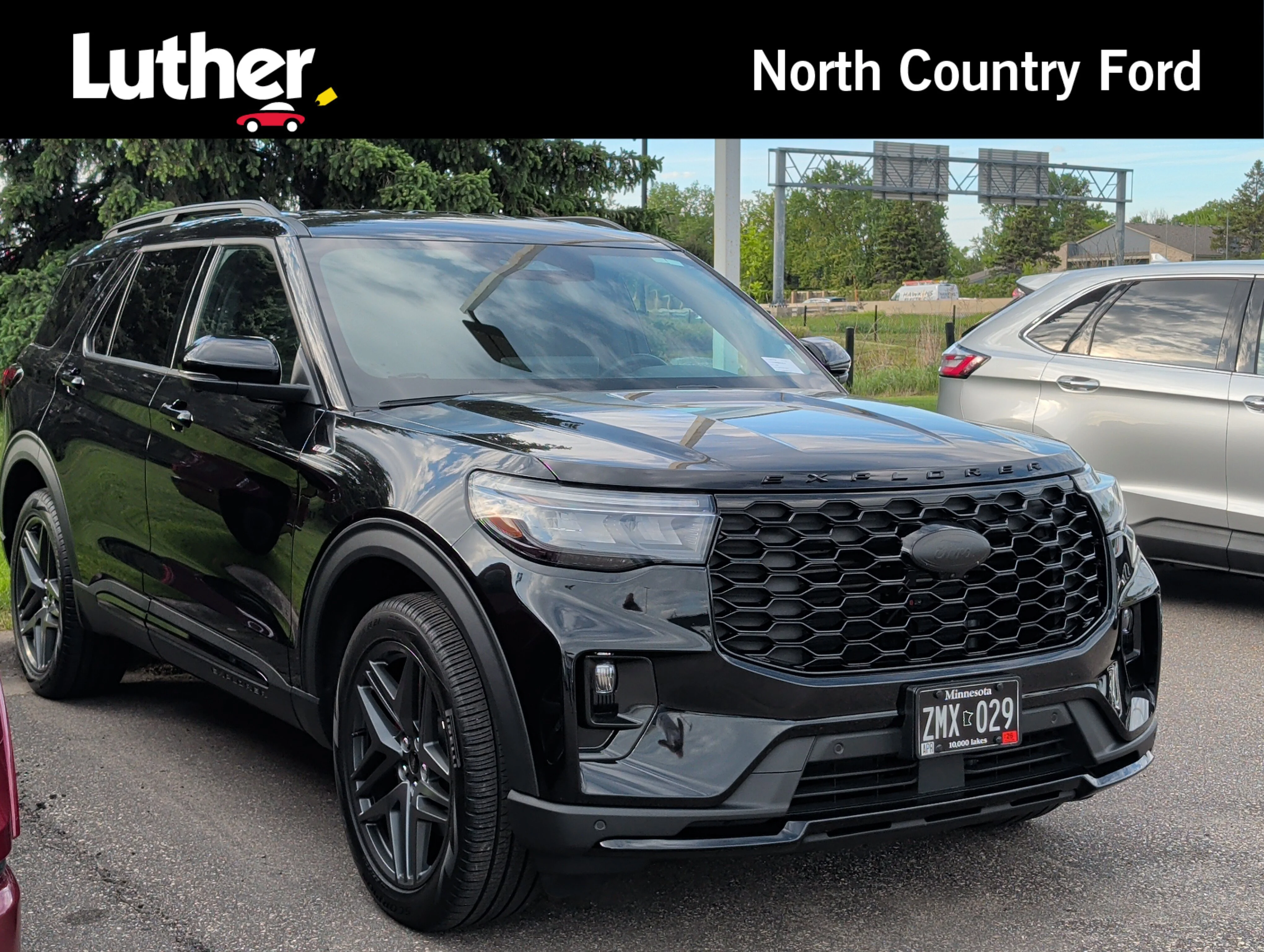 2025 Ford Explorer ST-LINE 4WD (PL535)'s photo