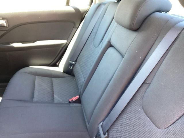 Used 2012 Blue Ford SE image 14