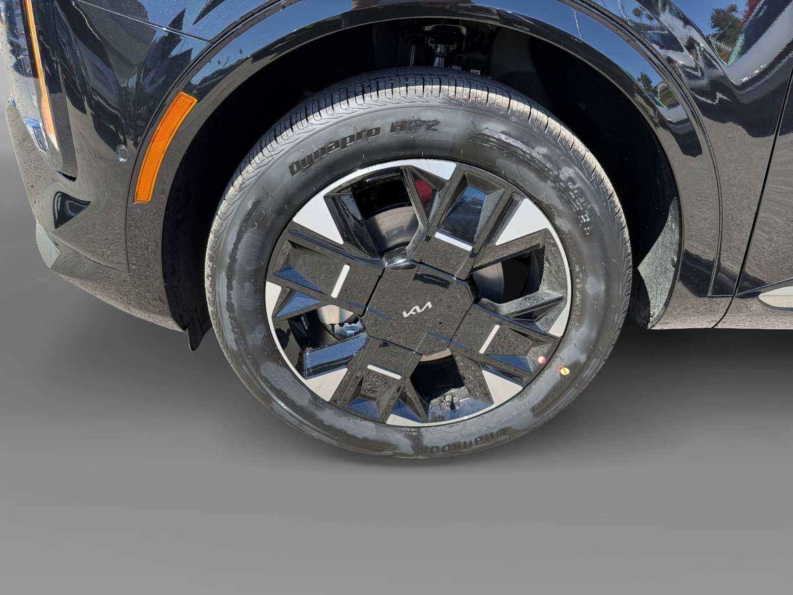 New 2027 Fusion Black Kia SX-Prestige image 9