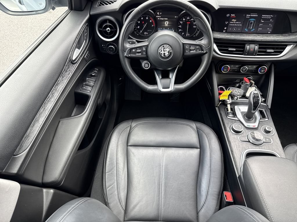 Used 2021 White Alfa Romeo Sprint image 13
