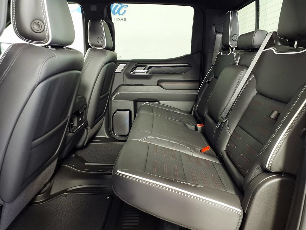 2026 GMC Sierra 1500 AT4X - Photo 9