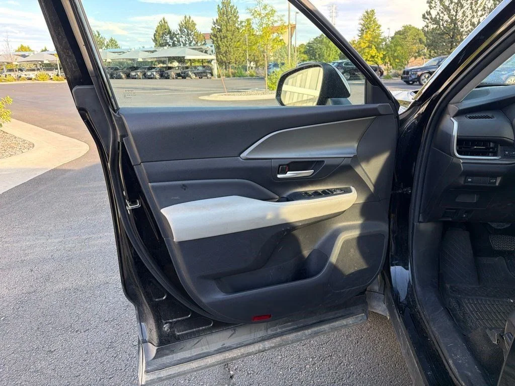 Used 2024 Black Toyota XLE image 9