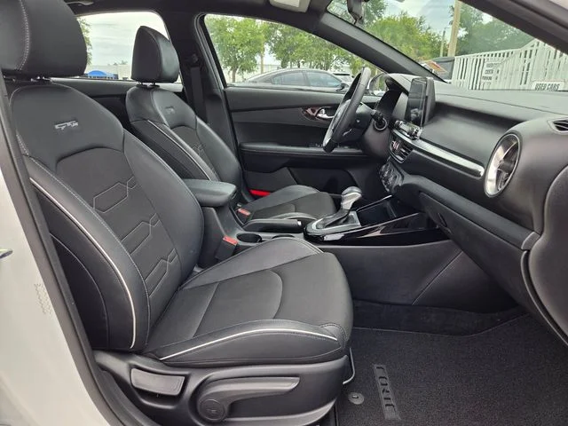 Certified Used 2021 White Kia GT-Line image 17