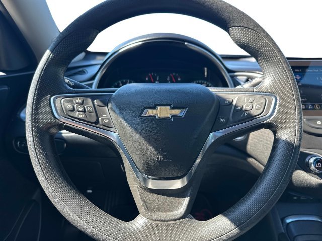 Used 2024 Gray Chevrolet LT image 27