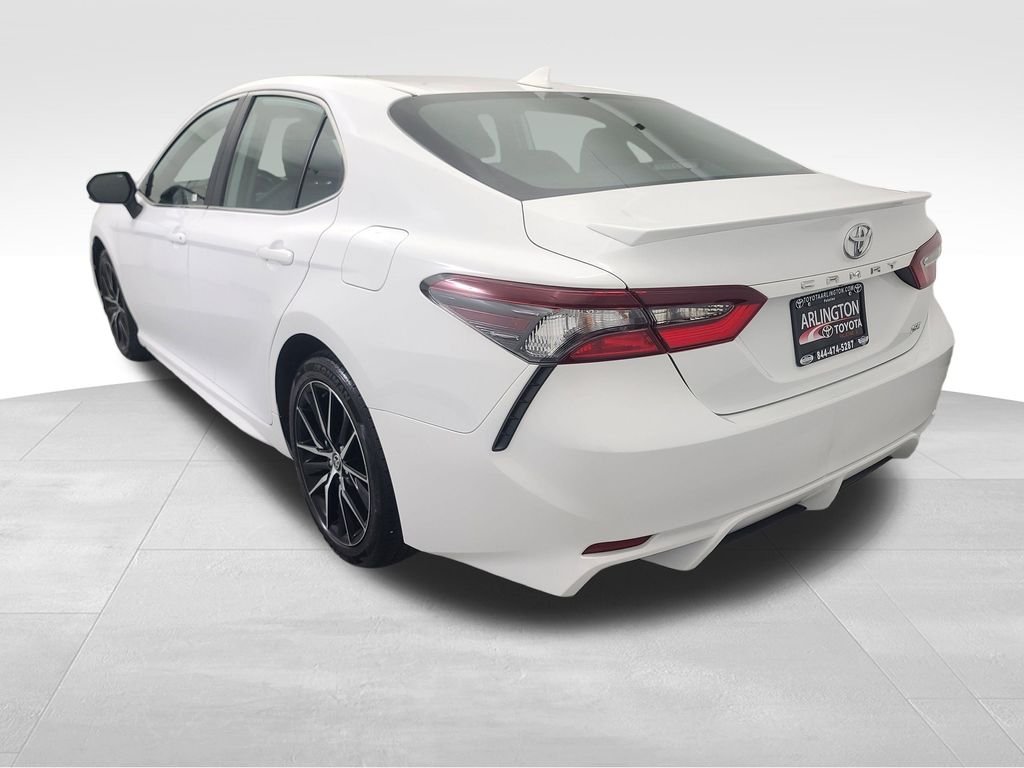 2024 Toyota Camry SE - Photo 8