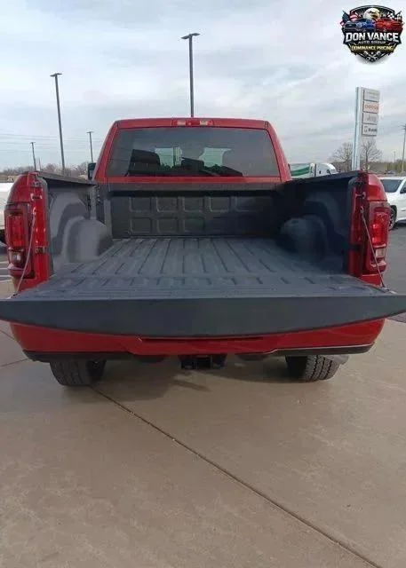 New 2026 Molten Red Pearl-Coat Exterior Paint RAM BIG HORN image 21