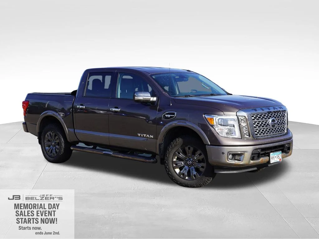 2017 Nissan Titan Platinum Reserve 4X4 Crew Cab's photo
