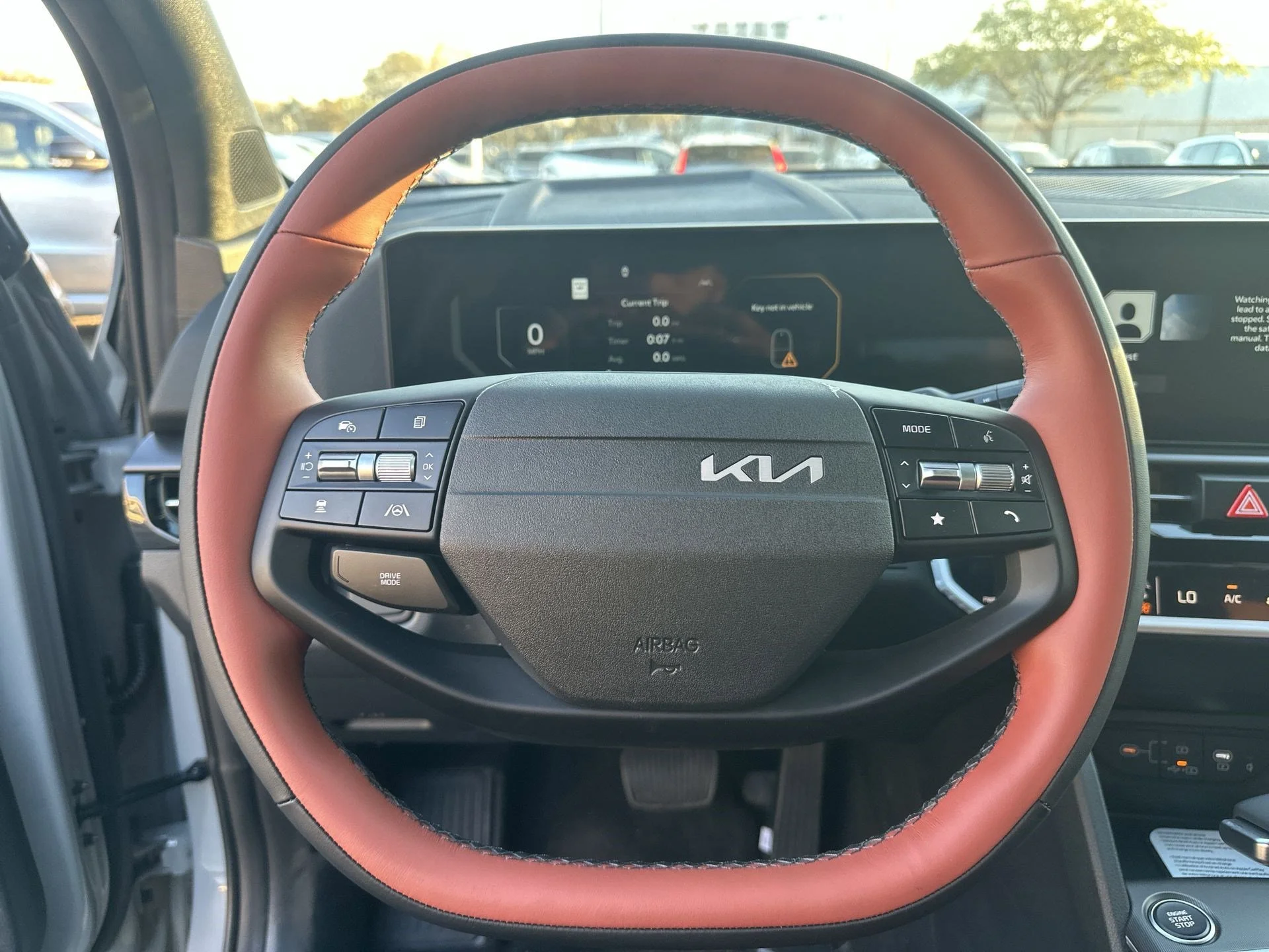 New 2026 Glacial White Pearl Kia SX image 13